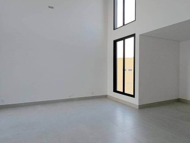 #1207 - Casa para Venda em Bragança Paulista - SP